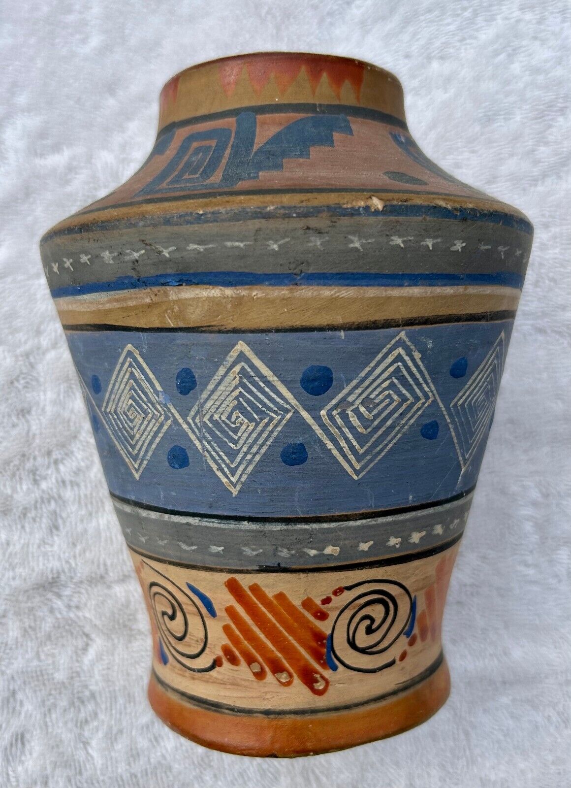 Gorgeous Very Colorful Antique Native American Indian Pottery Vase 5.5\
