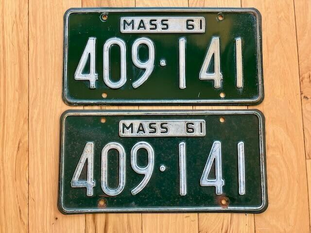 Pair of 1961 Massachusetts License Plates - YOM Clear