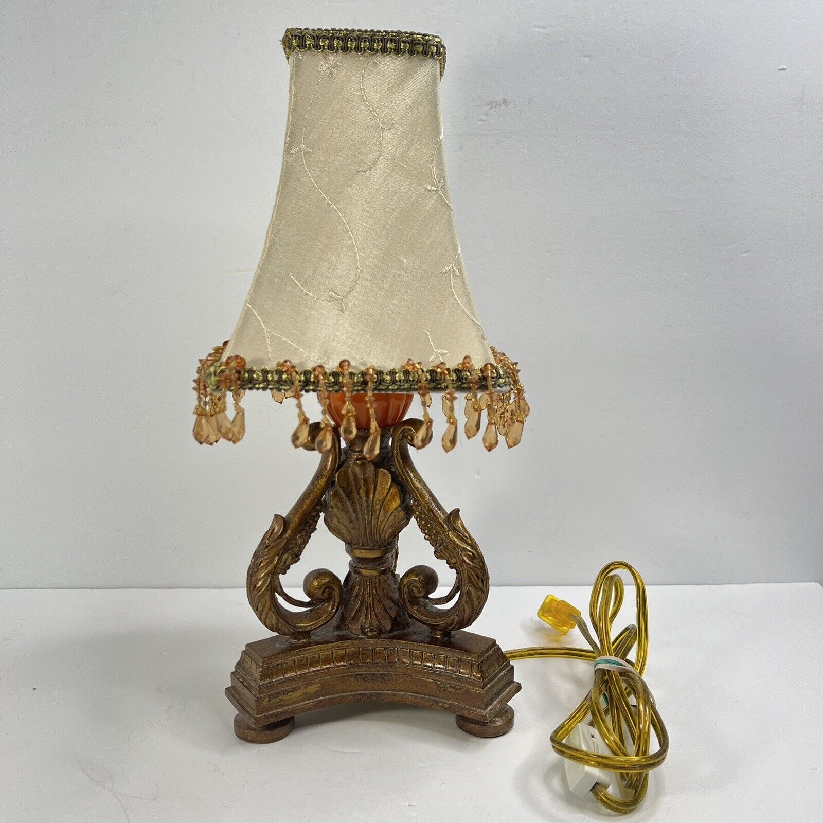 VINTAGE FLORENTINE TOLE Gold TABLE LAMP W/Orange Round Ribbed Glass Accent
