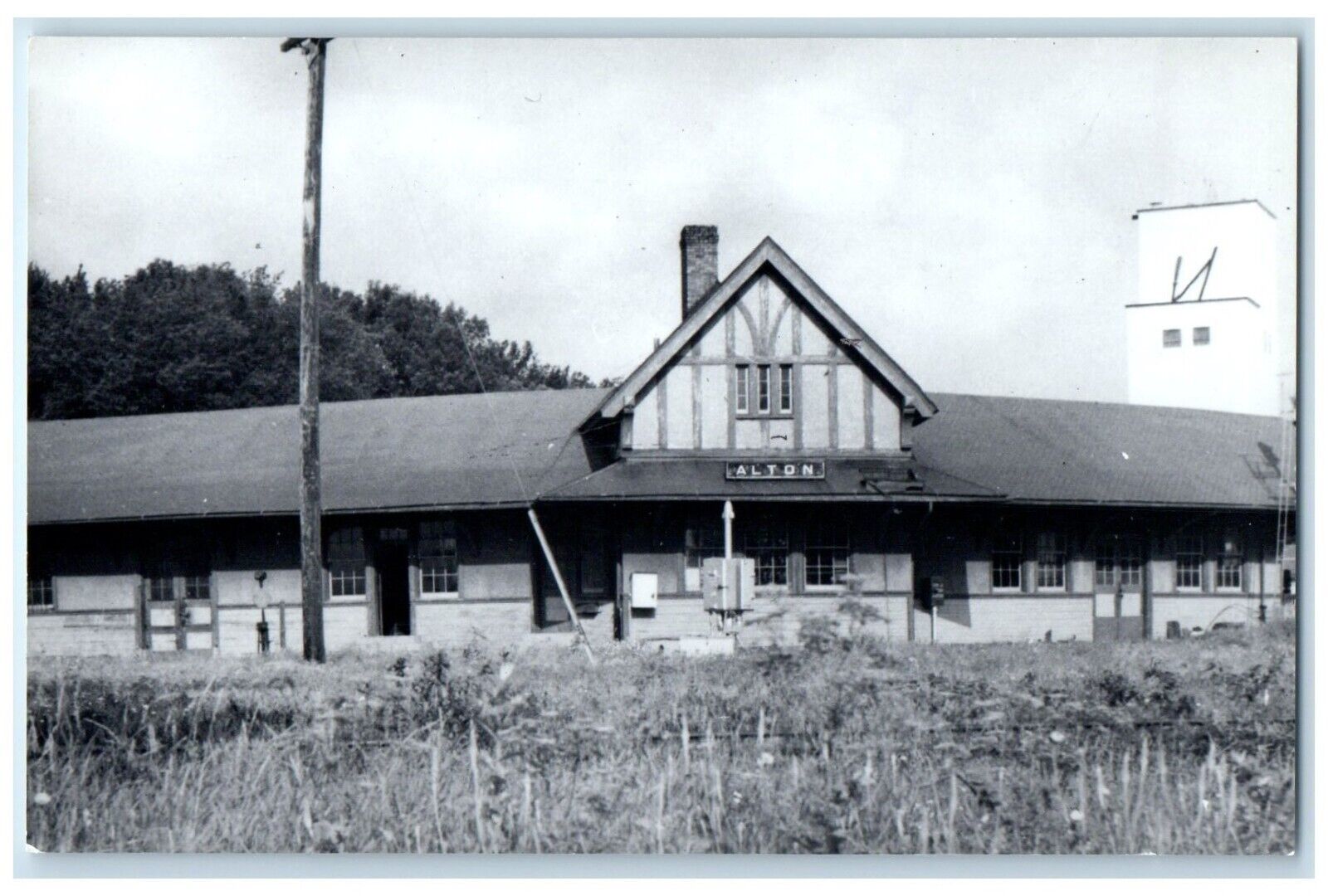 c1960\'s Alton Iowa IA Vintage Railroad Train Depot Station RPPC Photo Postcard