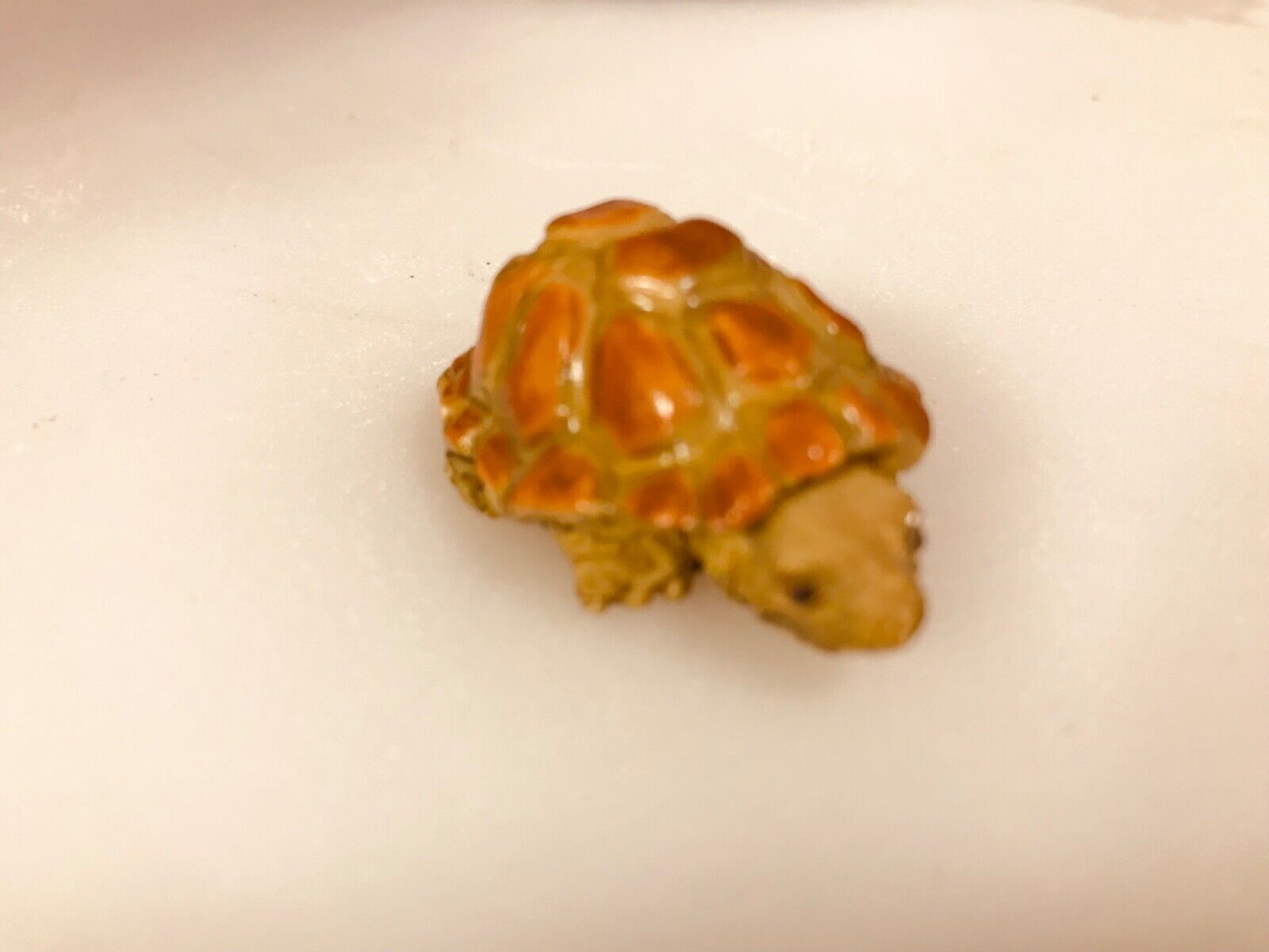 1 small turtle figurine, preowned