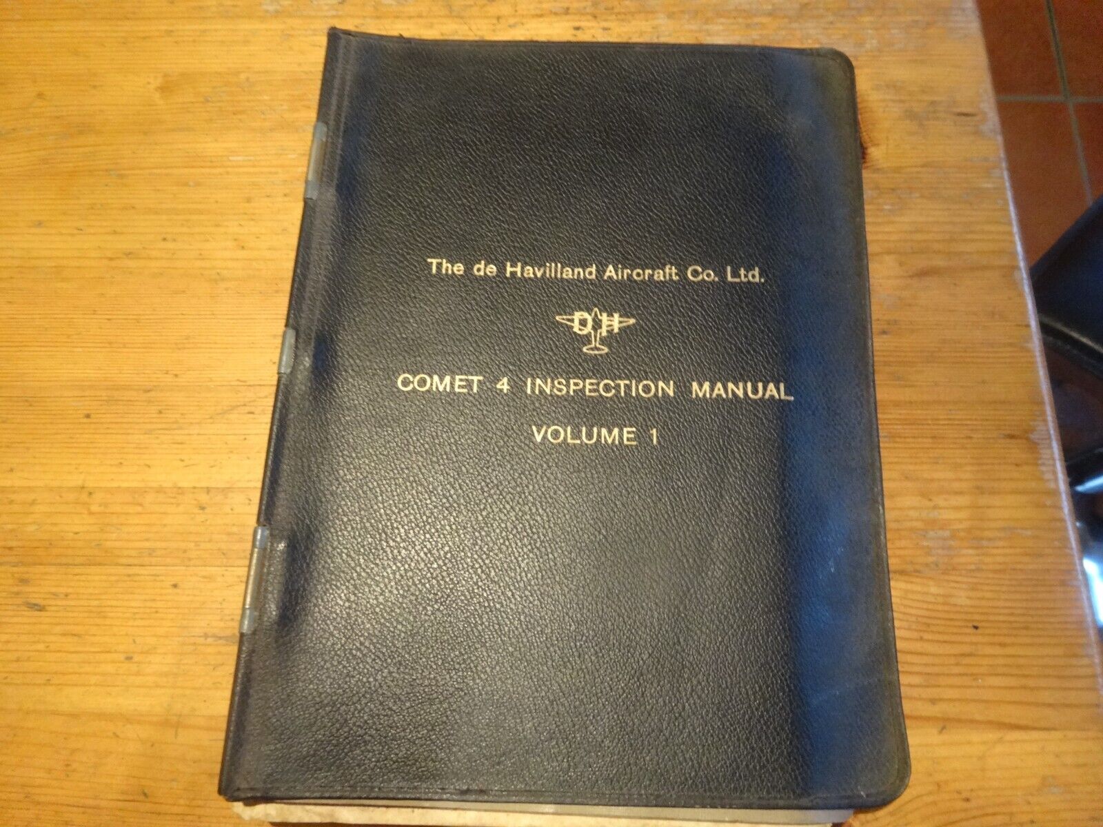 De Havilland Aircraft Co. Comet 4 Inspection Manual Volume 1 - 1957-59