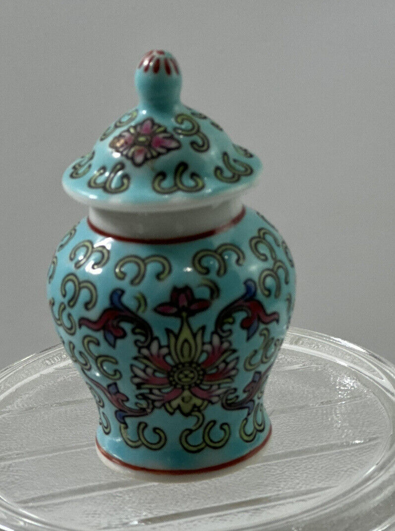 Vintage Antique Chinese Miniature Famille Rose Ginger Jar~Turquoise~Lidded~3.5”