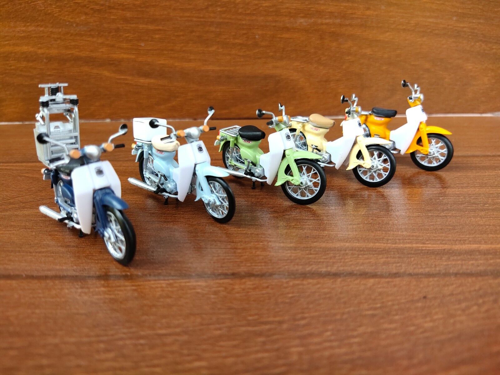 Minicar Capsule toy 1/32 scale Honda Super Cub Collection Mini Model 5 types set