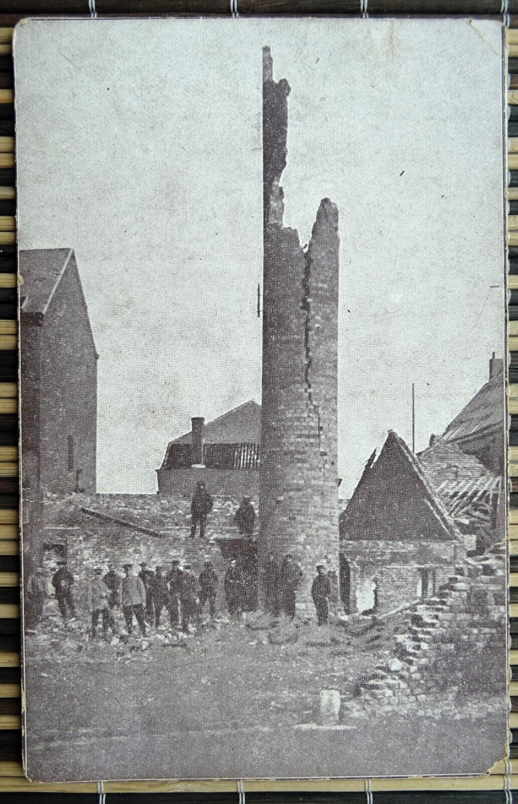 WWI. Feldpost. German troops at destroyed chimney.