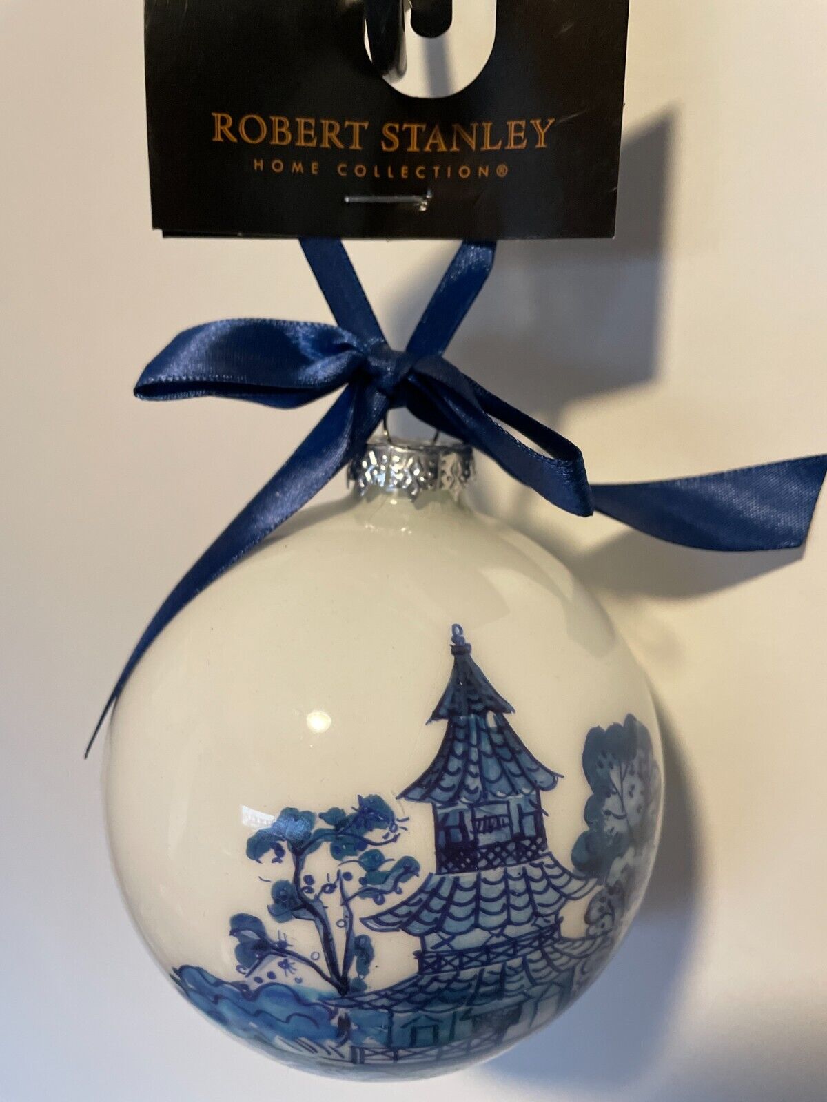 Robert Stanley Glass Blue & White Christmas Pagoda Ball 4\