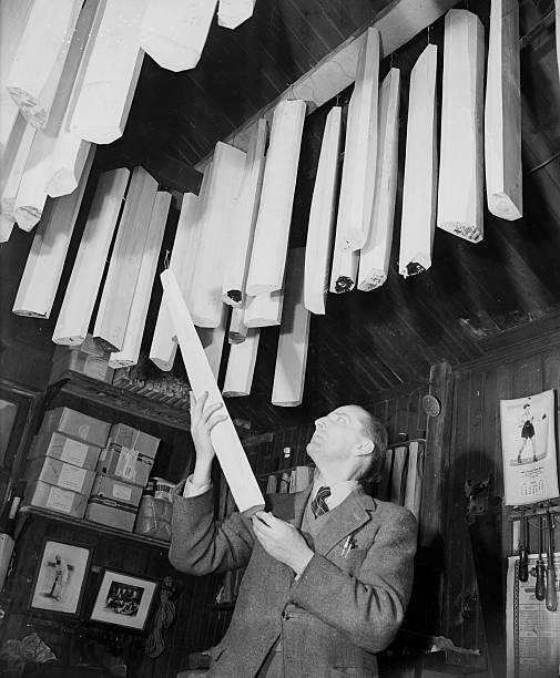 Manufacturing Of Cricket Bats, England 1 Cricket 1953 Old Photo