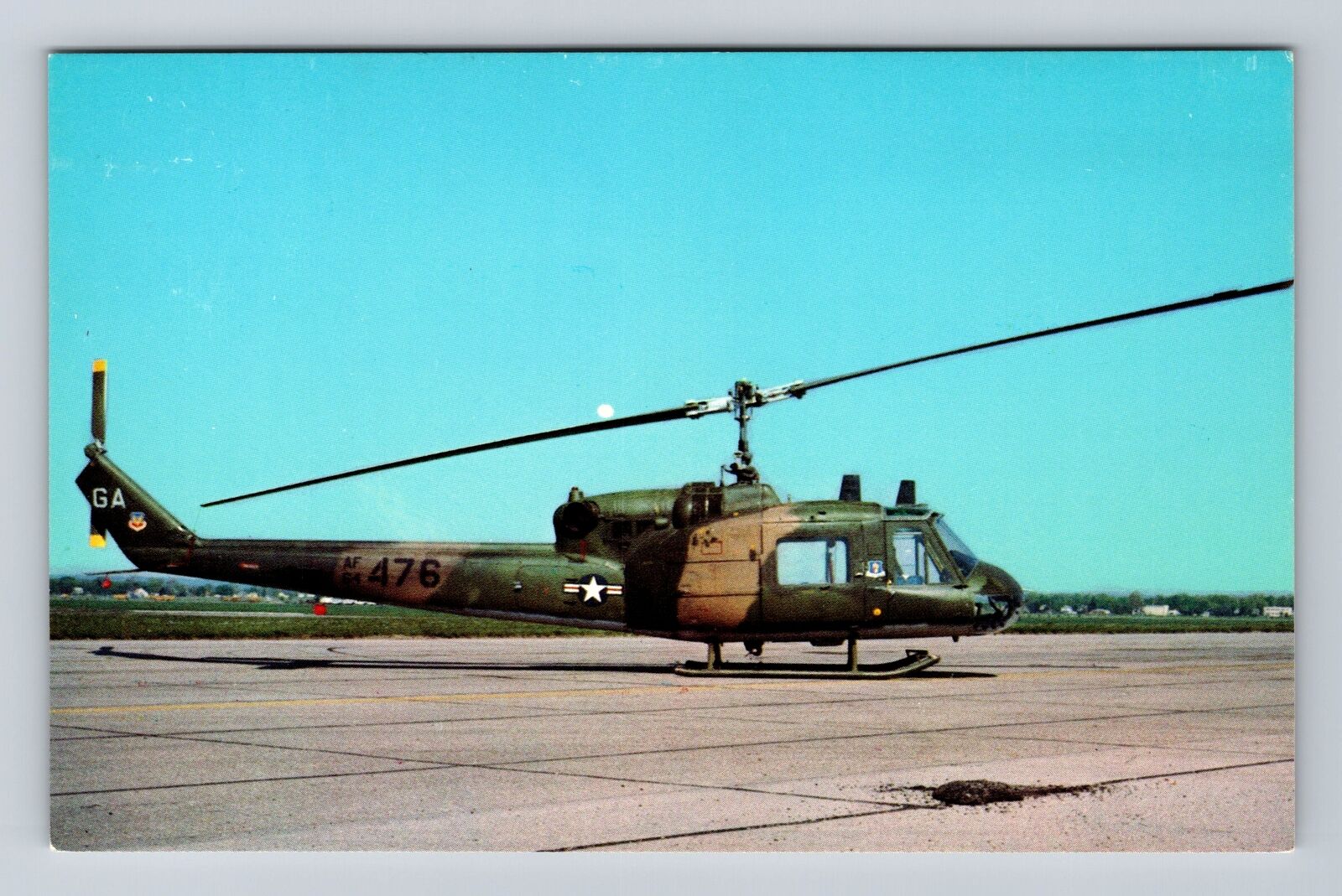Dayton OH-Ohio, USAF Museum, Bell UH-1P Huey Helicopter, Vintage Postcard