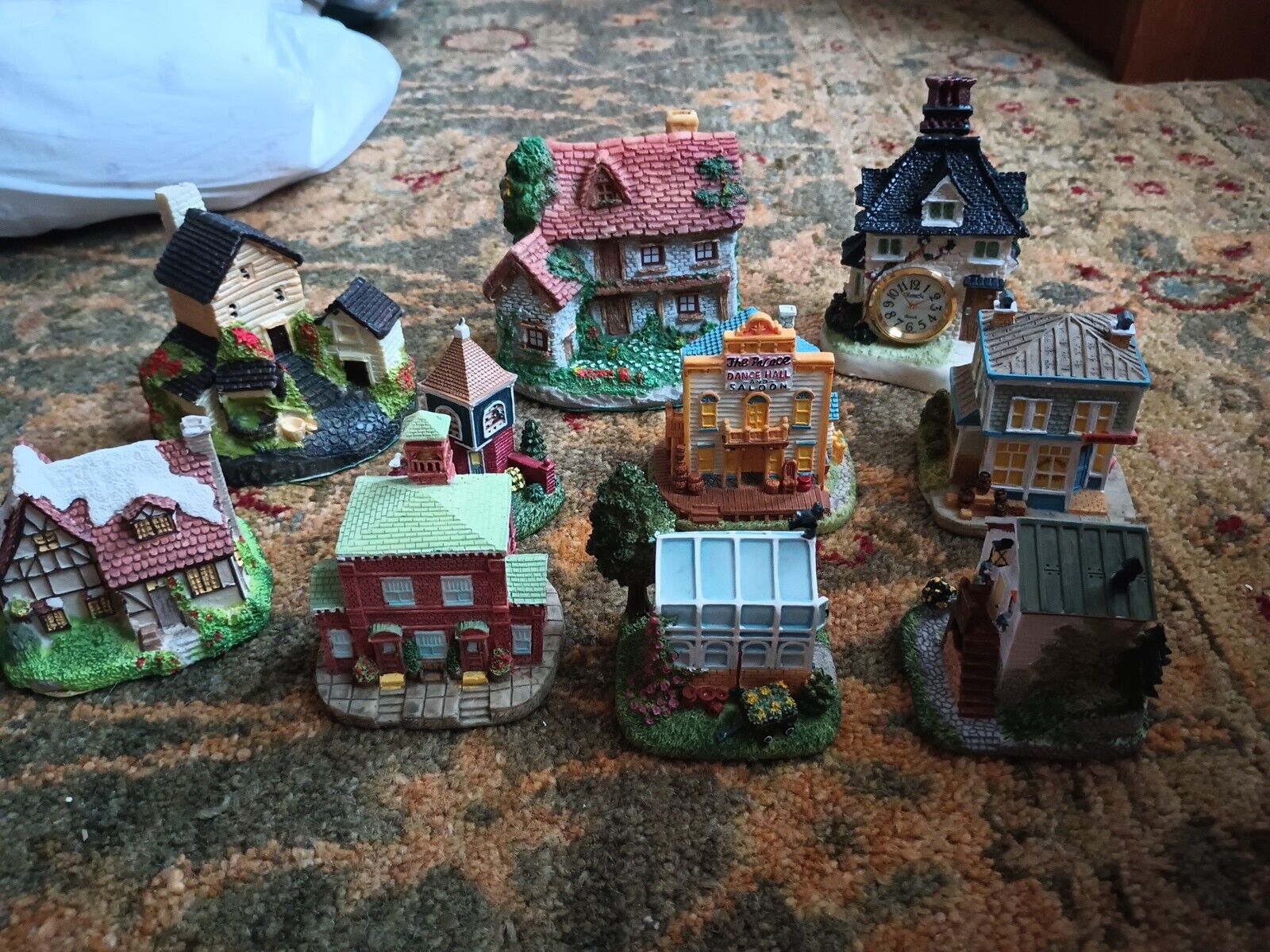 Vintage Miniature Houses International Resources Liberty Falls & Ron Gordon Lot