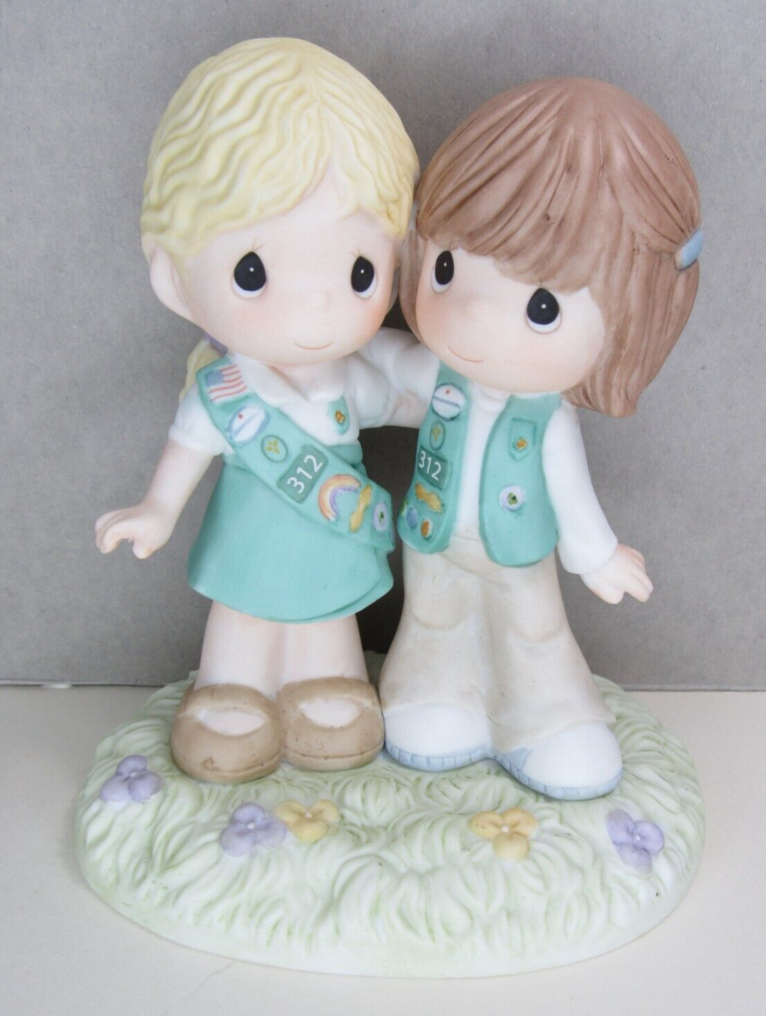RARE Precious Moments Girl Scouts Scouting Brings Friends Together Figure 102009