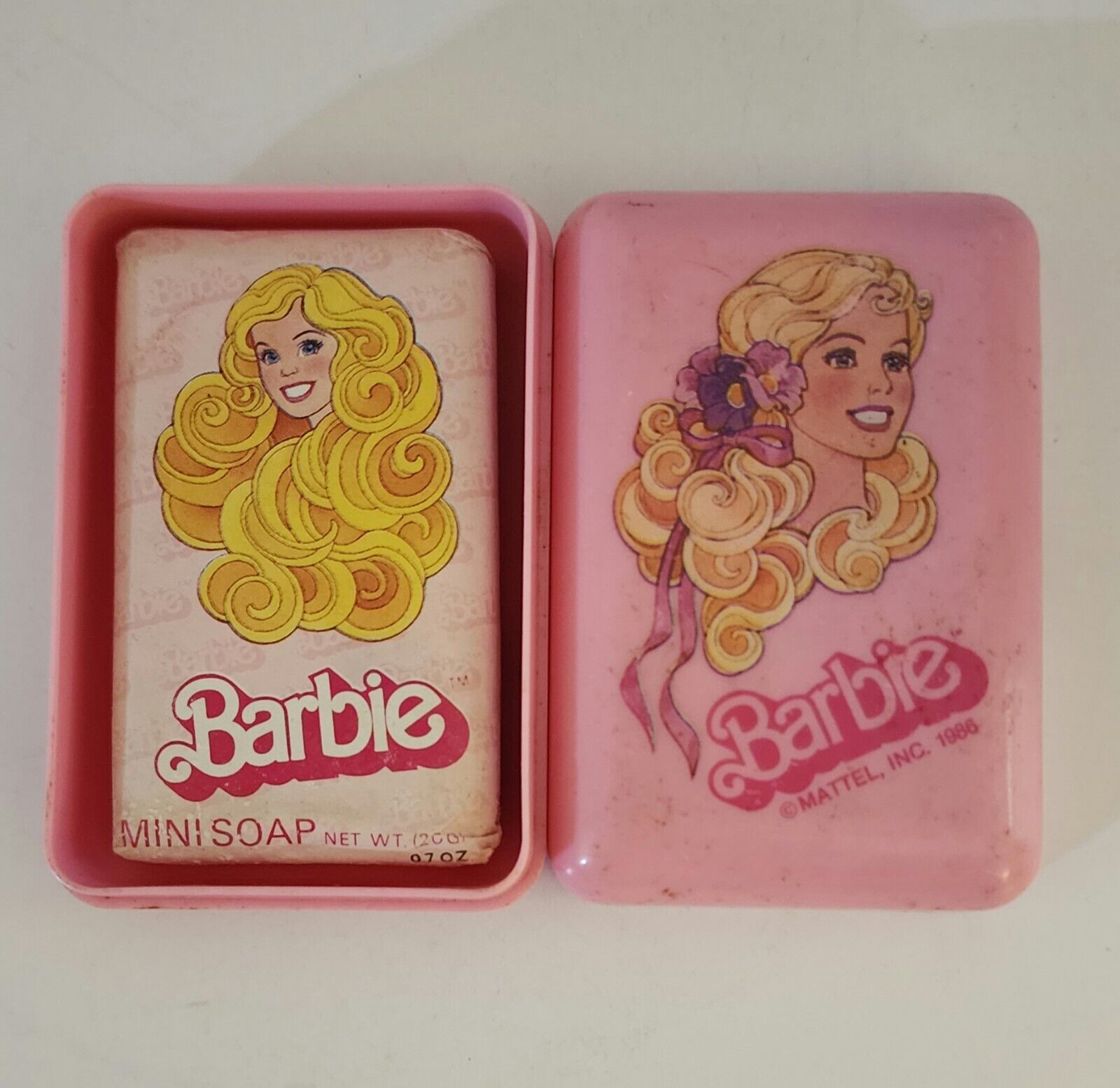 Vintage Barbie Mini Pink Travel Soap Dish Holder Trinket Box W/ Soap  1986