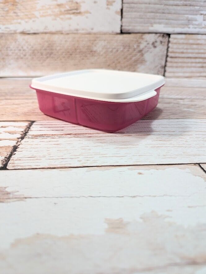 Tupperware Lunch It Container Pink 550ml