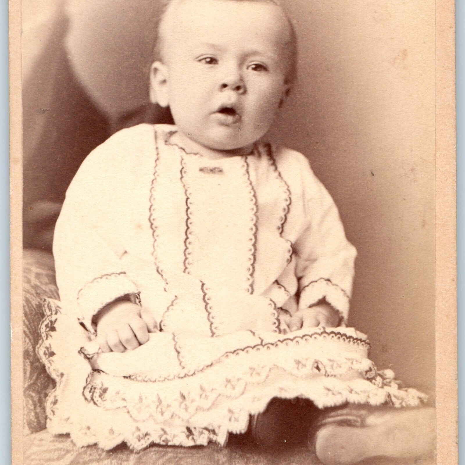 ID\'d c1880s Illinois Cute 10 Mo Little Baby Boy CdV Photo Card Floid Harnden H27