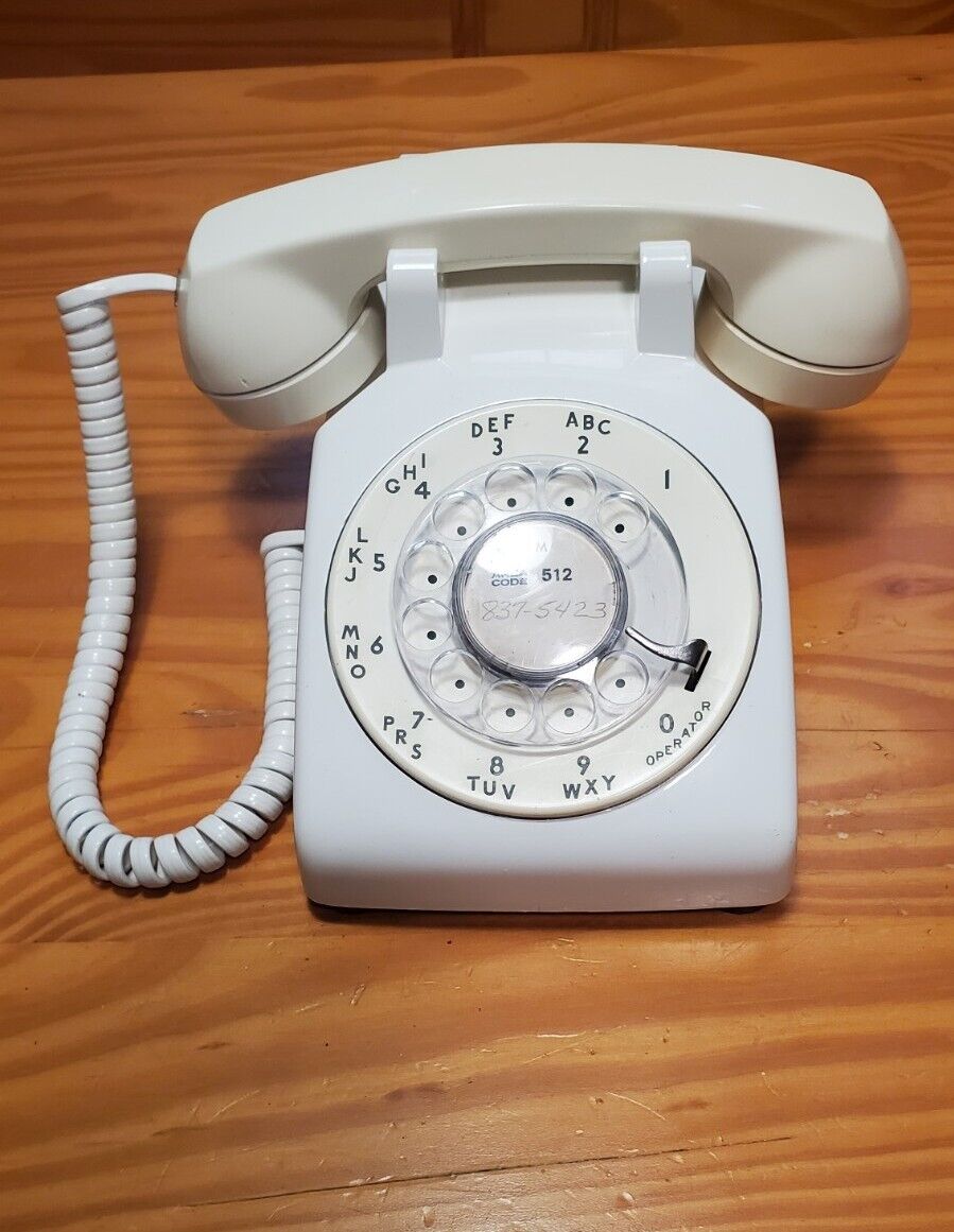 Vintage 1978 Bell System Western Electric 500 DM White Rotary Dial Phone NFS 