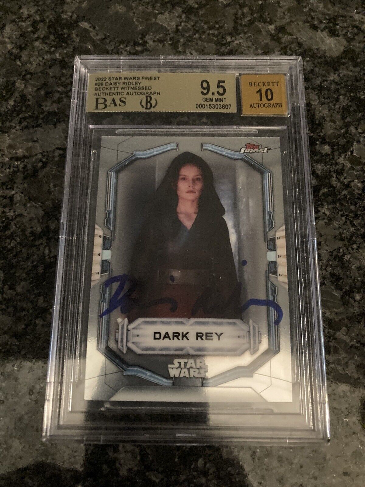 2022 Star Wars Finest #28 Dark Rey Daisy Ridley Autograph Beckett Witnessed 10