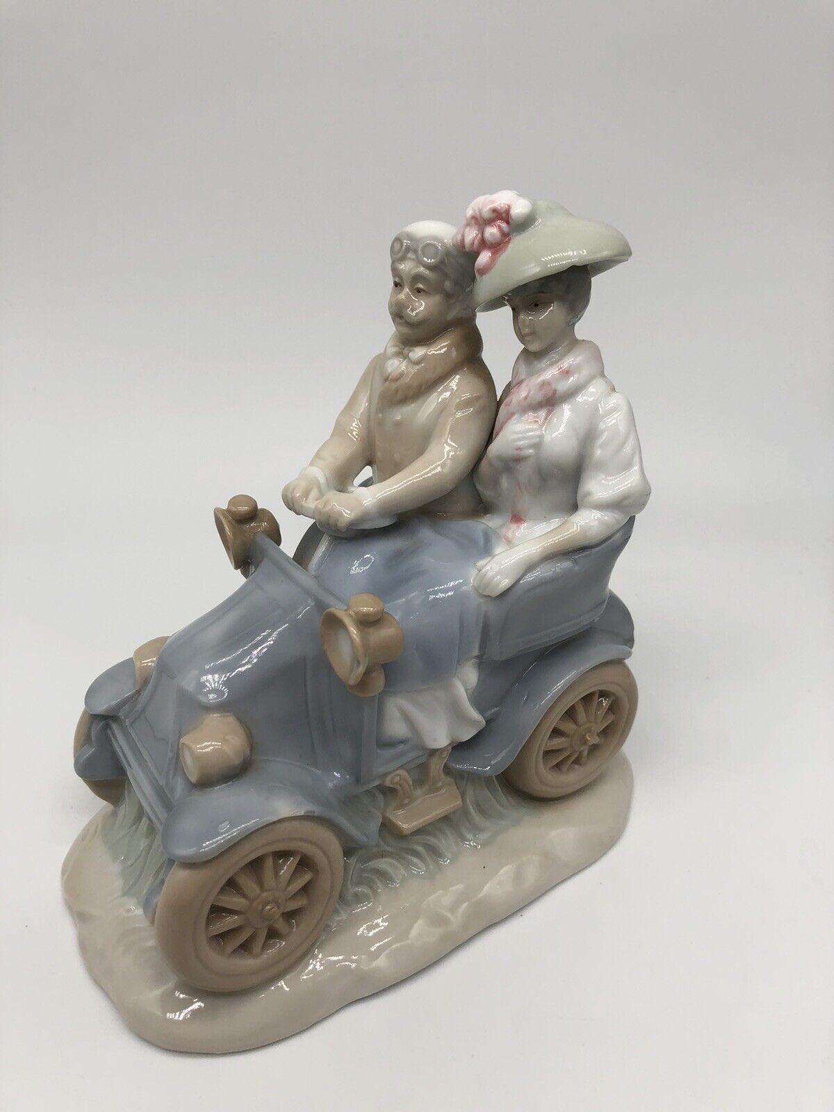 KPM Arnart Conte 1985 Vintage Figurine Sunday Drive Man And Woman In Car