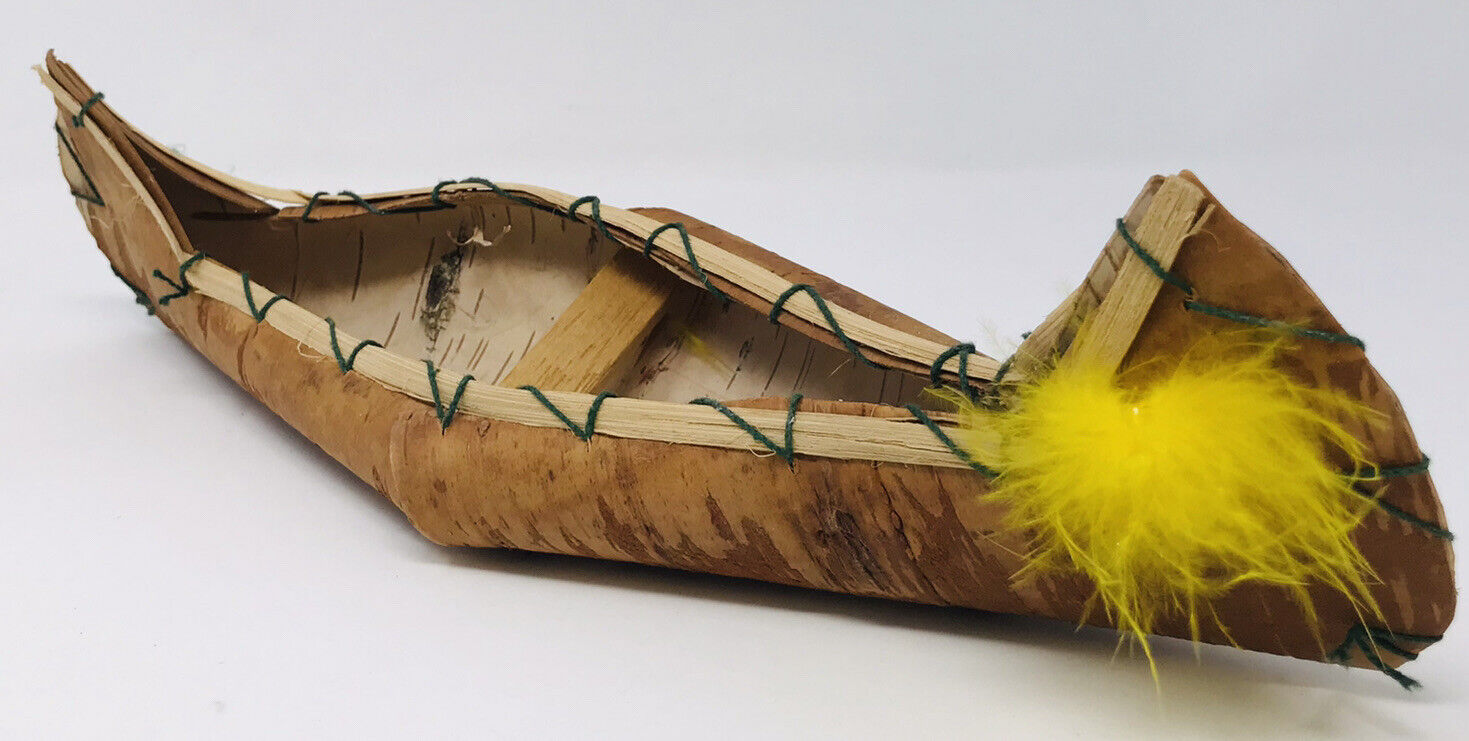 Vintage Native American Indian Birch Bark Souvenir Canoe 12\