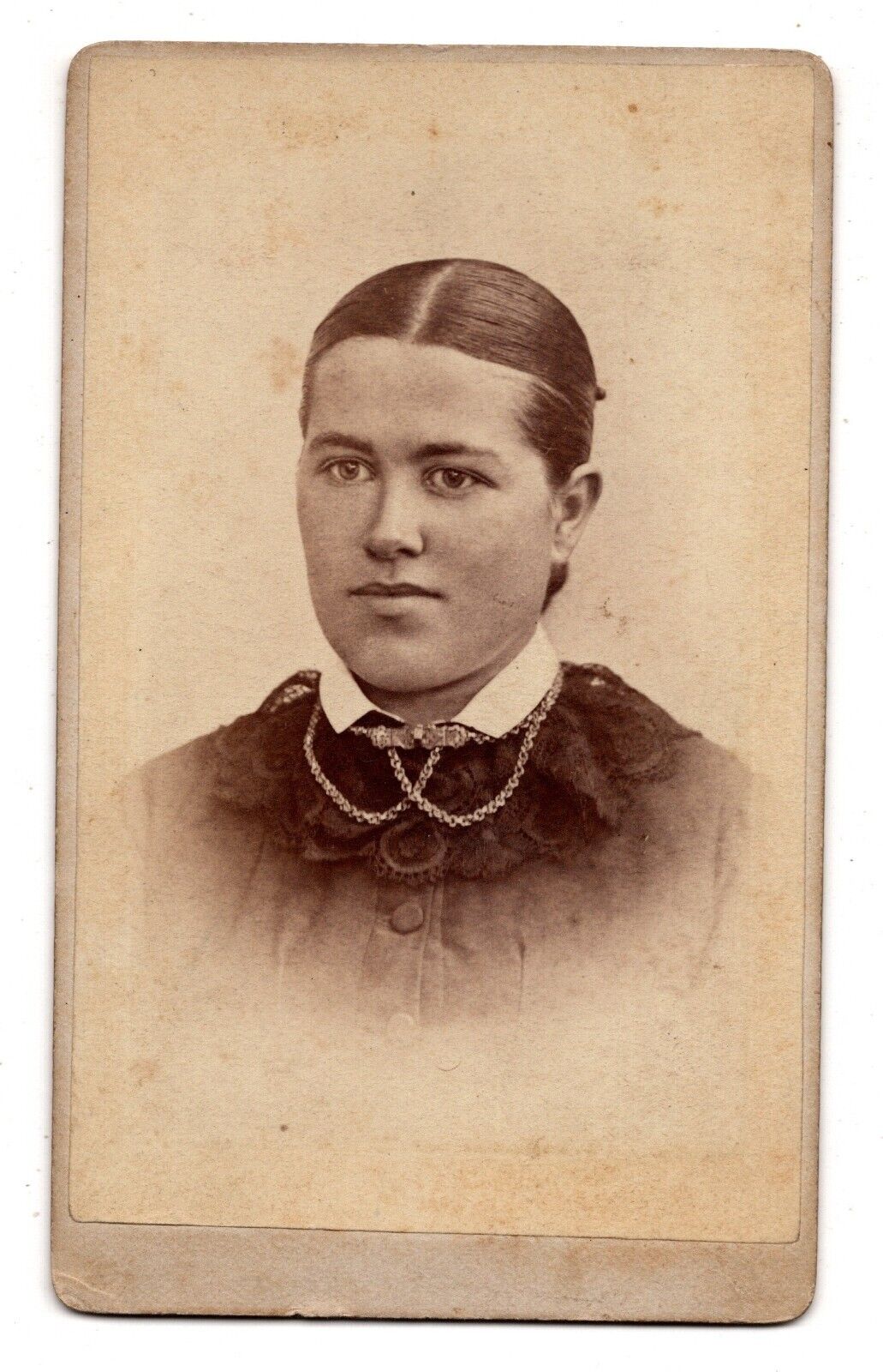 ANTIQUE CDV CIRCA 1880s SCHELL GORGEOUS YOUNG LADY MYERSTOWN PENNSYLVANIA