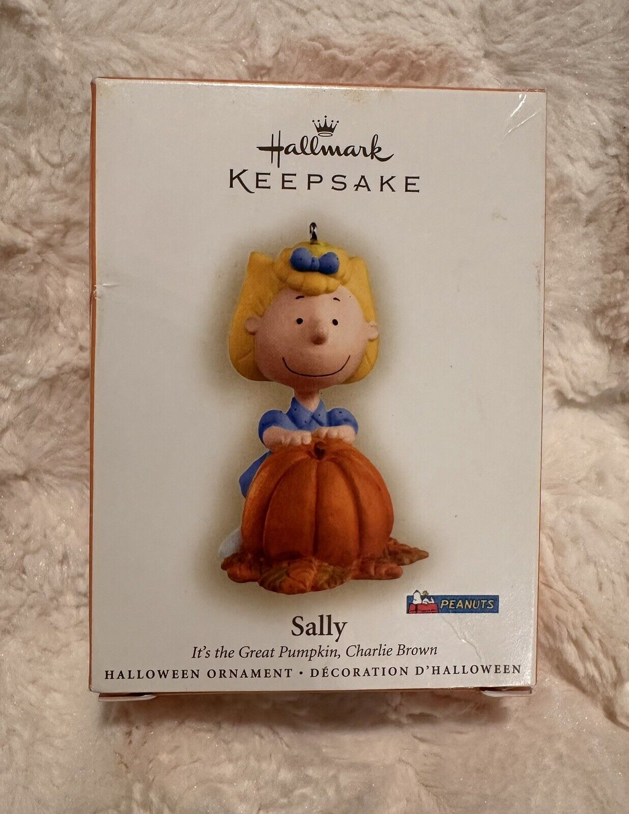 Hallmark Keepsake It’s The Great Pumpkin Charlie Brown - Sally Ornament 