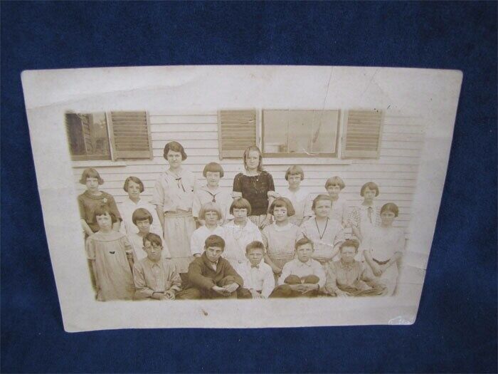 Antique c. 1922-1923 Grammar Primary School Class Children Photo 