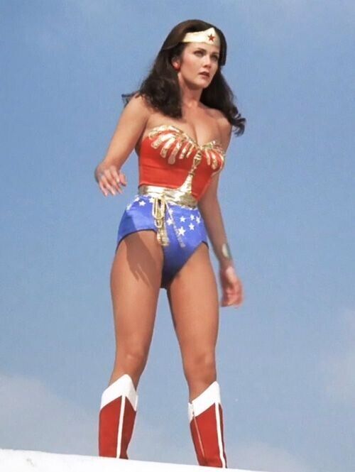 Wonder Woman  Lynda Carter   11x14 Photo