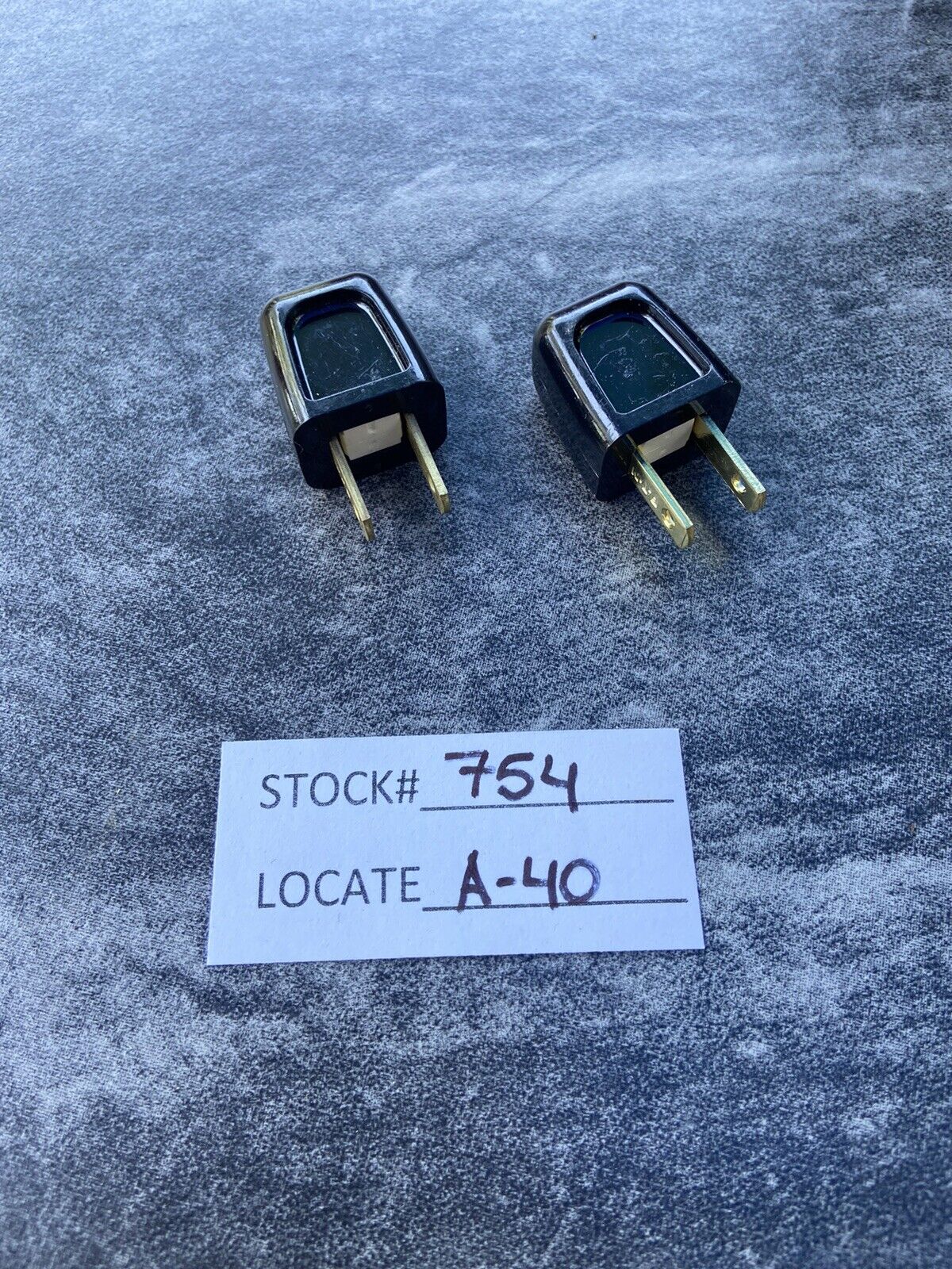 (TWO) Quick connector male Satco 90/1520 Rized Academy Plug Spt1, NEW, FREE S&H.