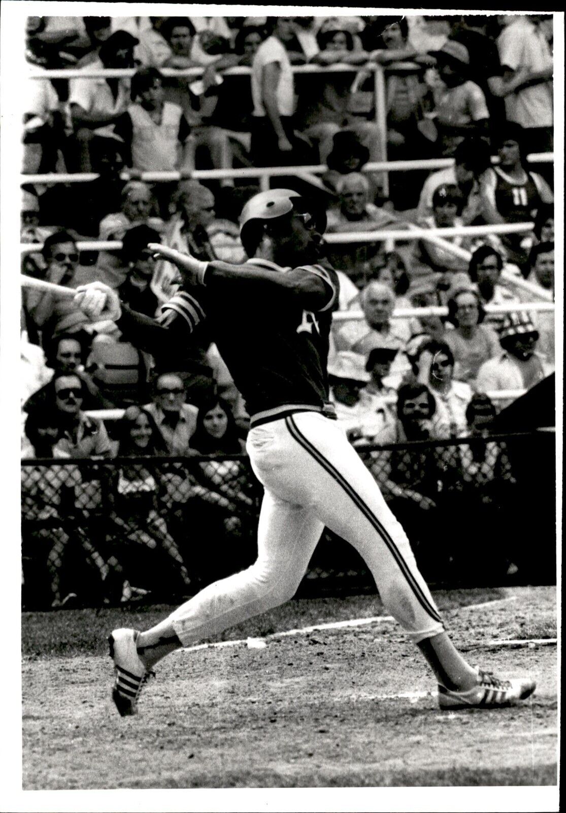 LD324 Orig Ronald Mrowiec Photo MITCHELL PAGE LEFT FIELDR 1977-83 OAKLAND A'S