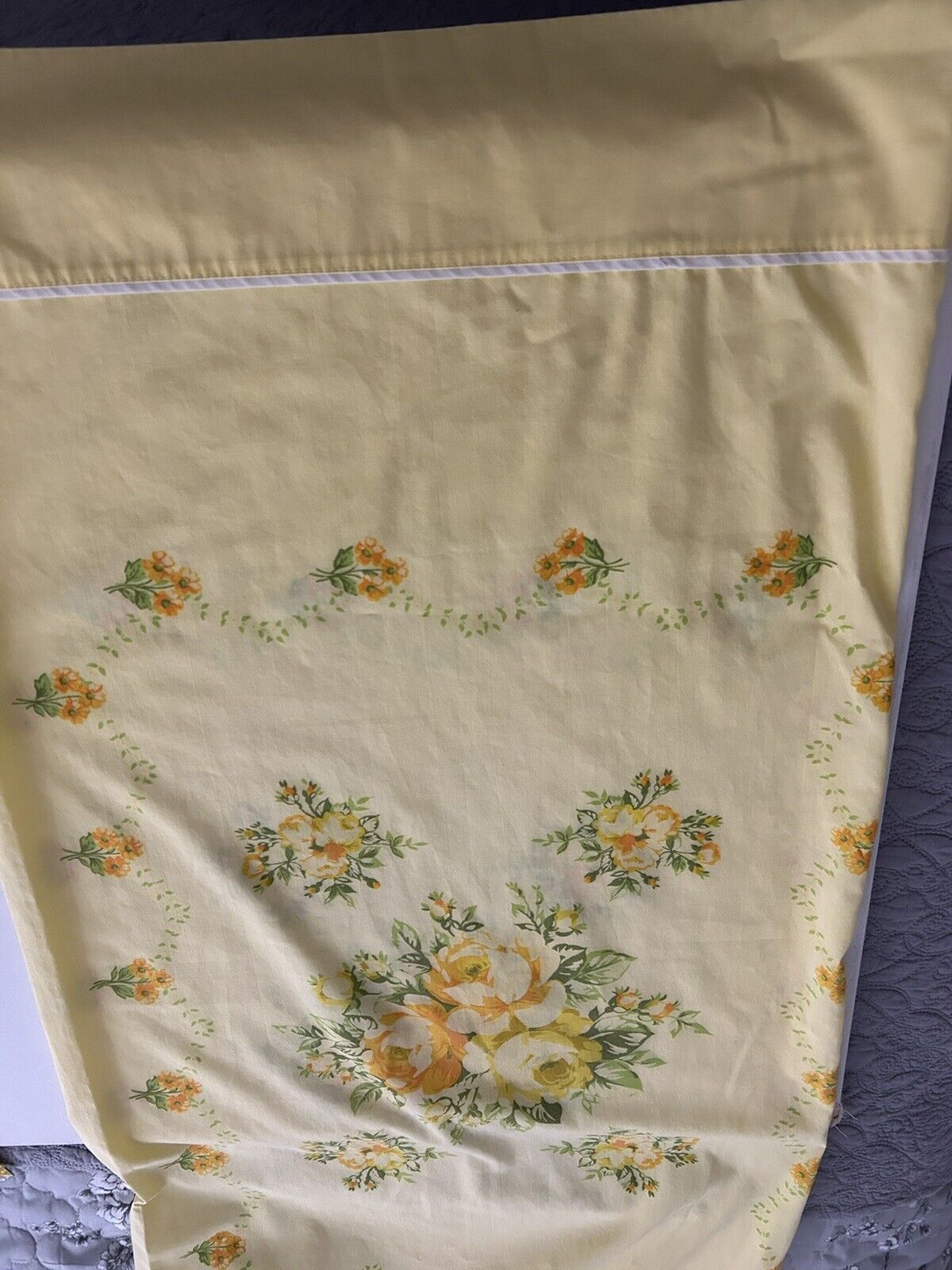 2 Vintage Yellow Pillowcases Farmhouse Cottage Granny Core King Orange Roses