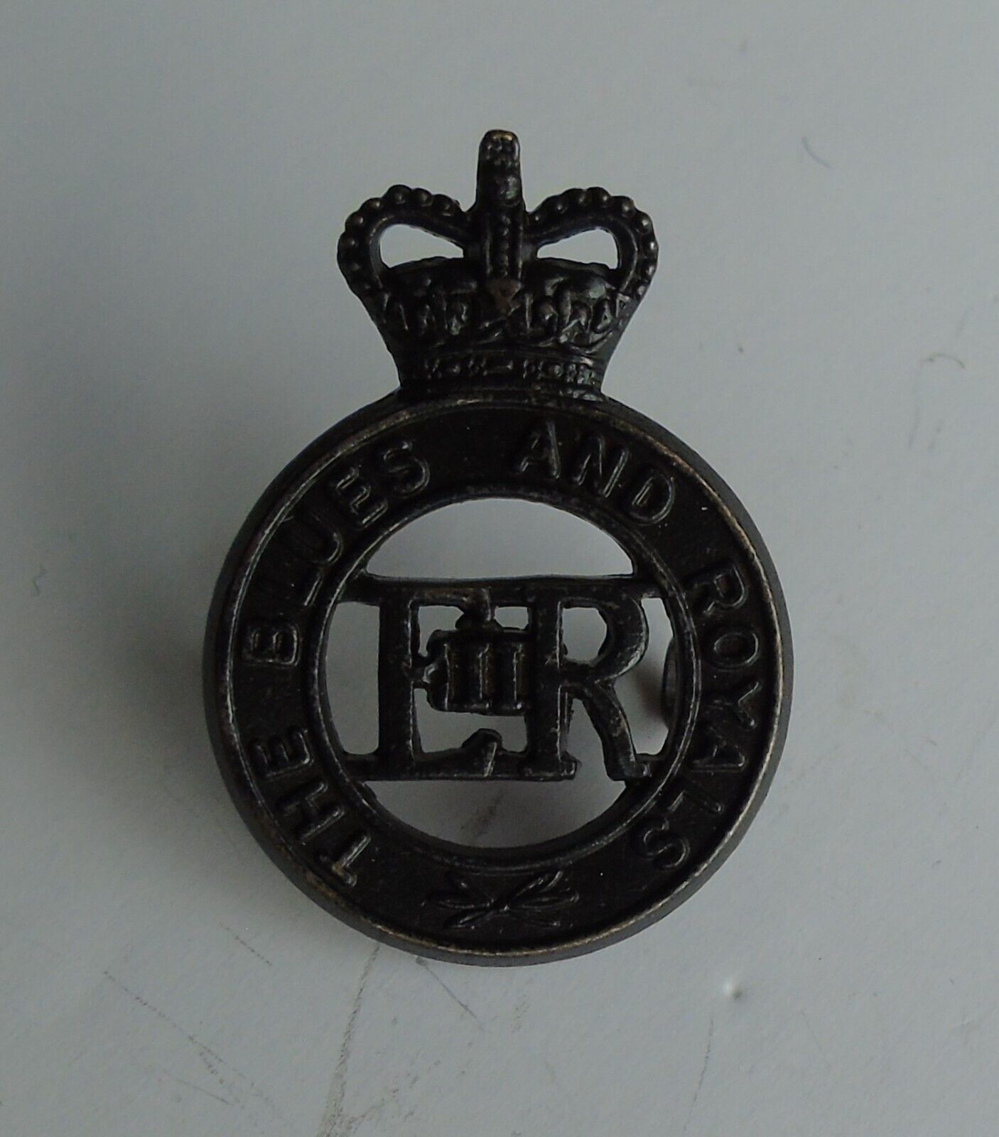 British Army Household Cavalry Blues and Royals Cap Badge 