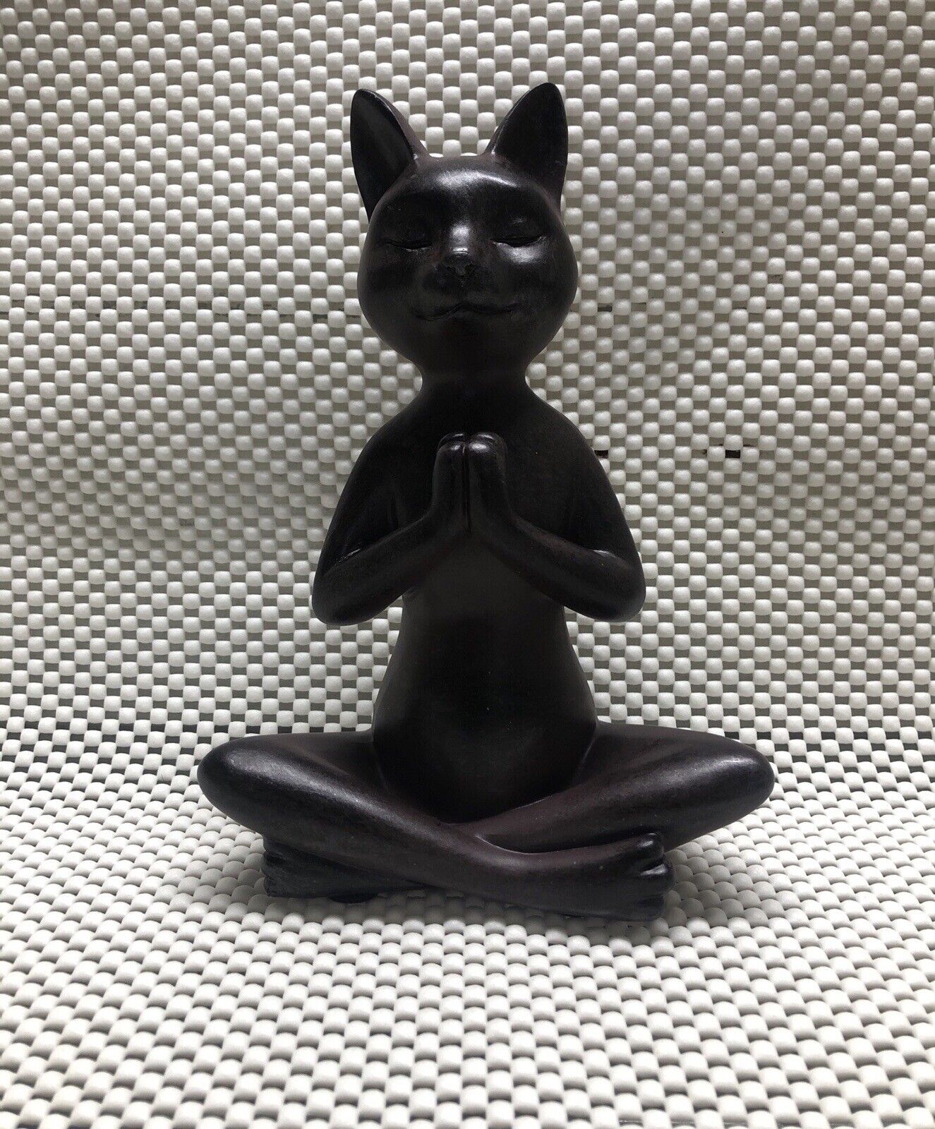 THREE HANDS CORP. MEDITATION YOGA  KITTY CAT Wood Statue 8” Burgundy/Black