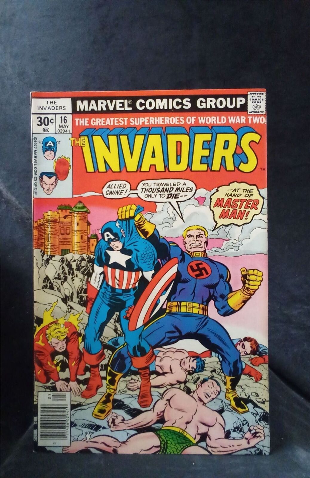 The Invaders #16 1977 Marvel Comics Comic Book 
