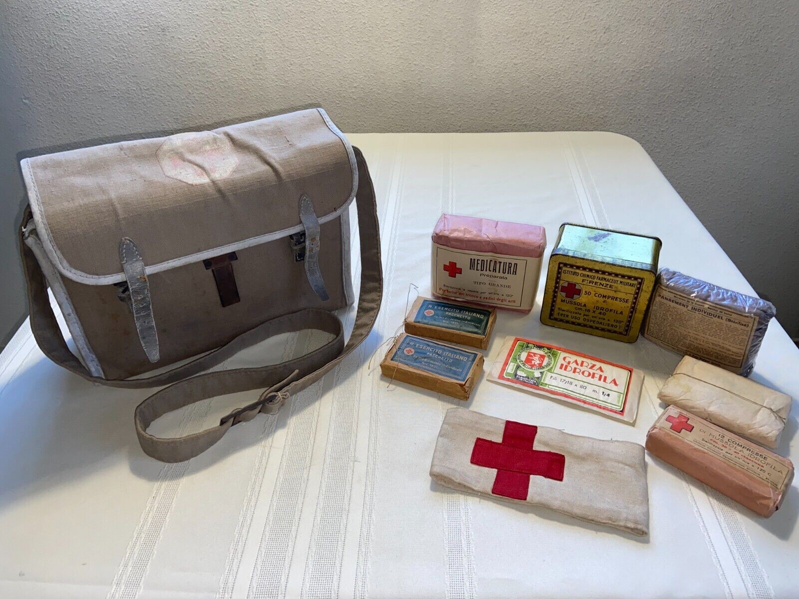 Original WW2 Italian Medical Bag w/ Armband & Supplies