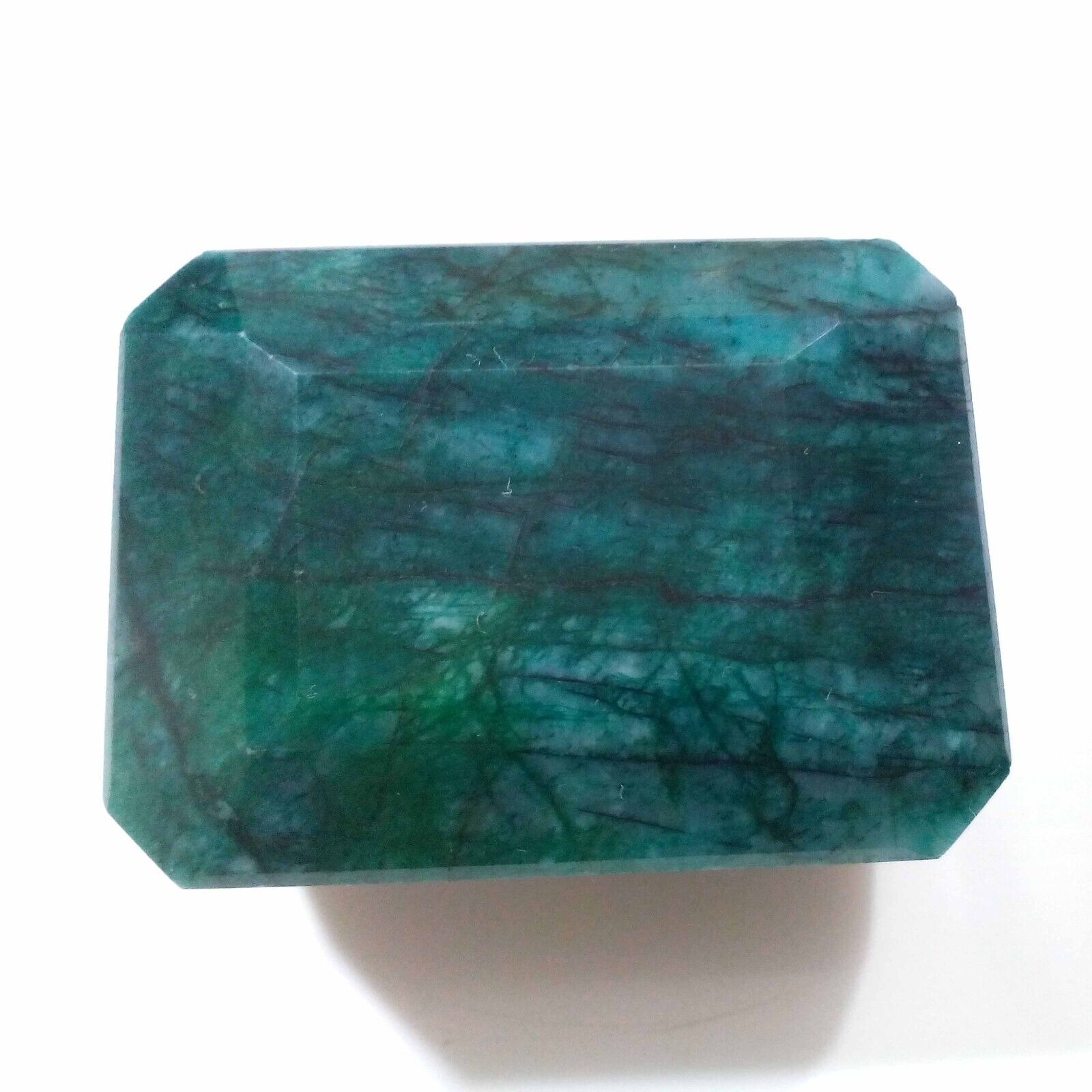 Gorgeous Brazilian Green Emerald Faceted Emerald Shape 705.70 Crt Loose Gemstone