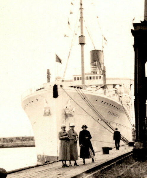 EP02  1930\'s White Star Cunard Franconia Passenger Ship / Dock Photograph 456a