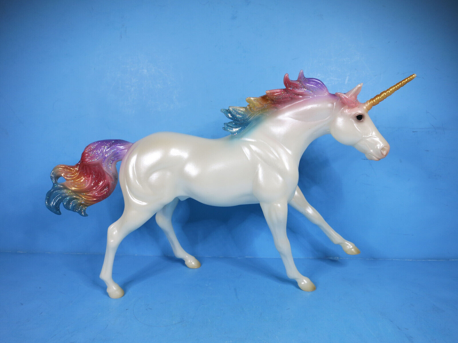 BREYER CLASSICS/FREEDOM SERIES-Sugar Unicorn-Quarter Horse Mold-2020-USED