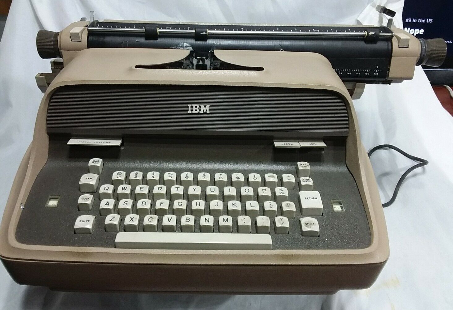 RARE, Vintage IBM Model E. T  ll Electric Typewriter does not power on 
