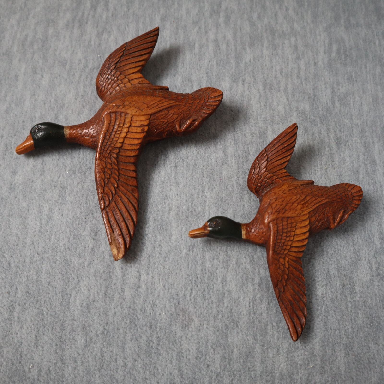 Vintage 1946 Multiproducts Inc Set of 2 Mallard Ducks Flying Wood Carved