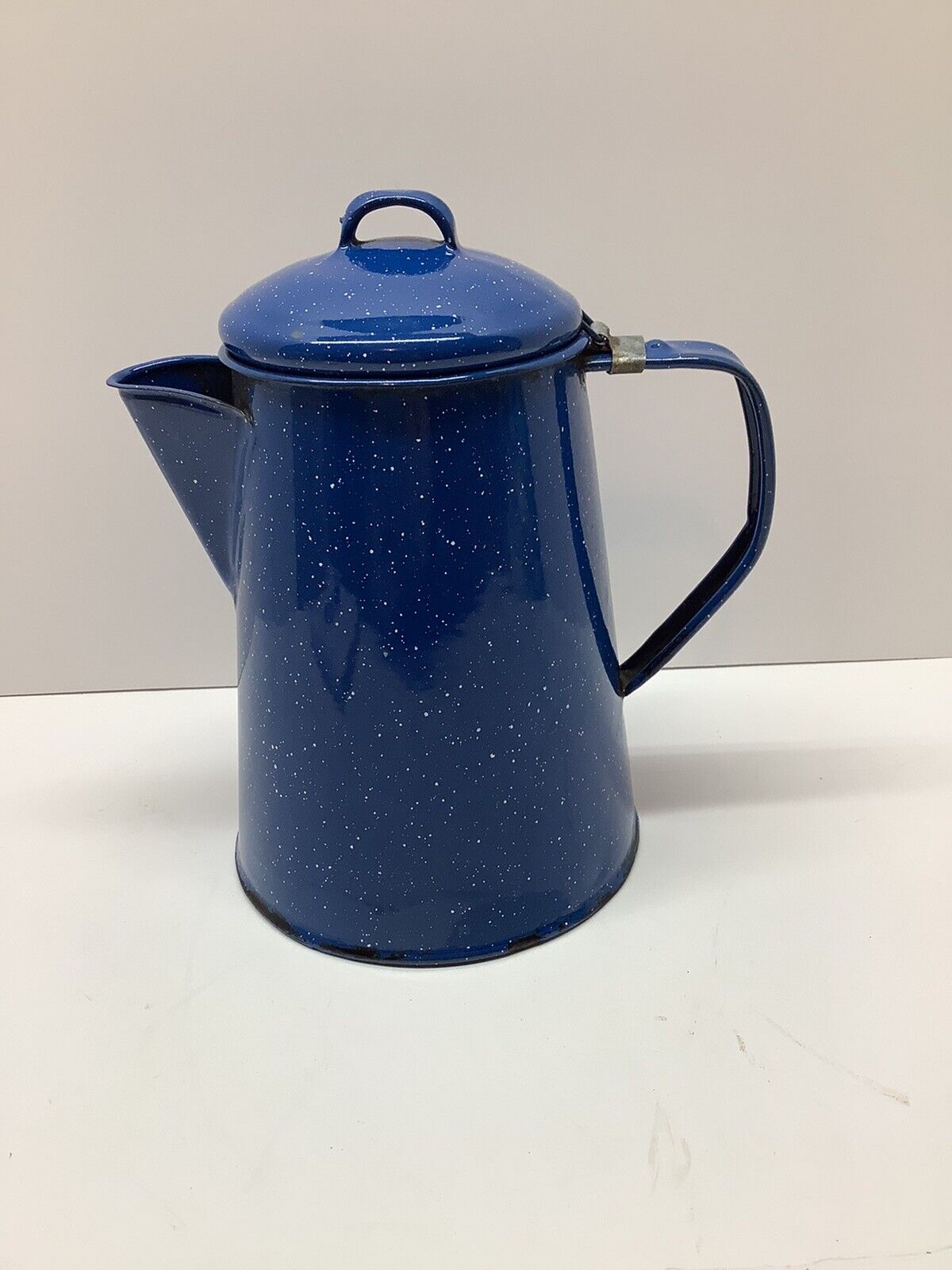 Vintage blue and white speckled enamel coffee/tea kettle 8”T home camp rv