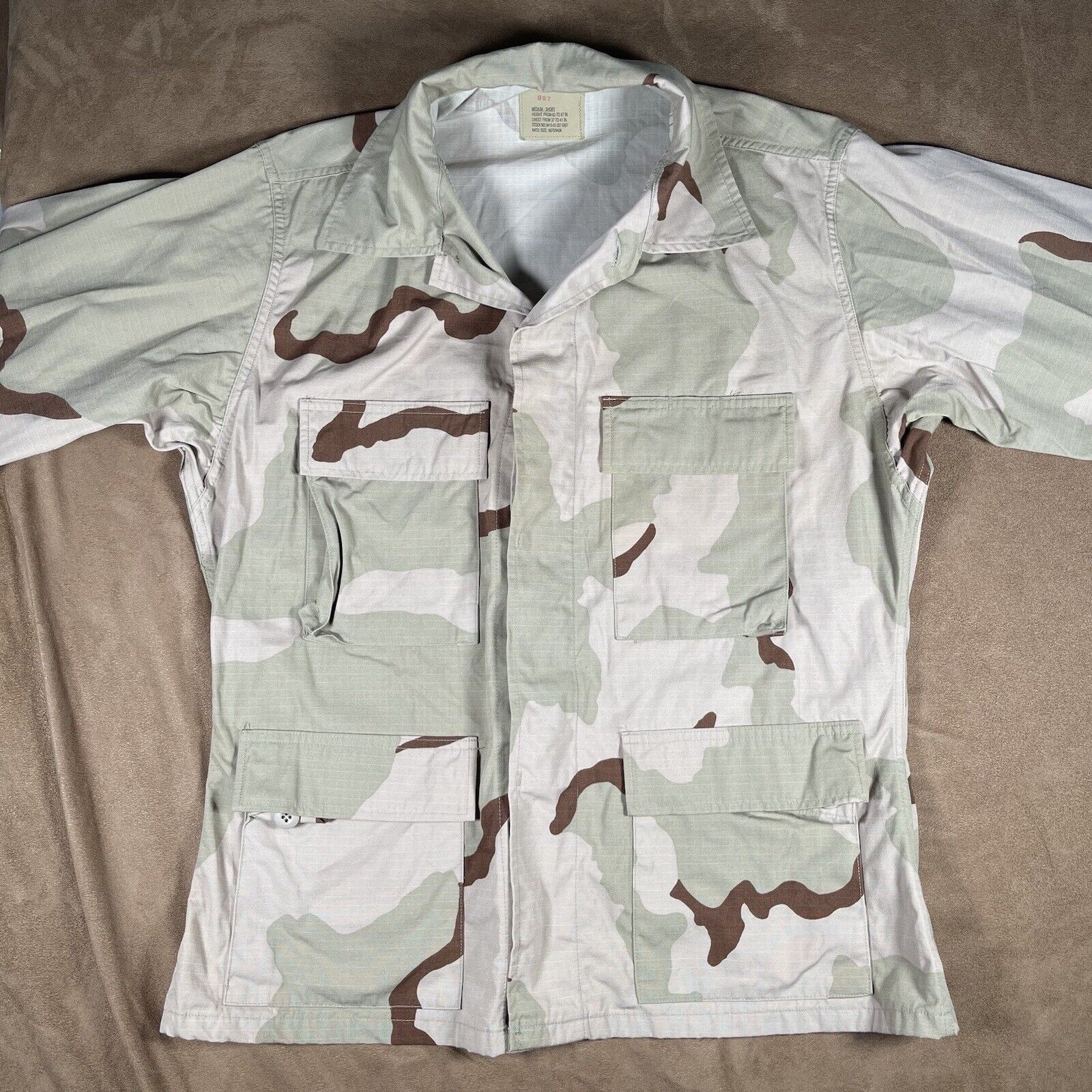 US Military Desert Camouflage Uniform Combat Jacket Medium Short Good Shape