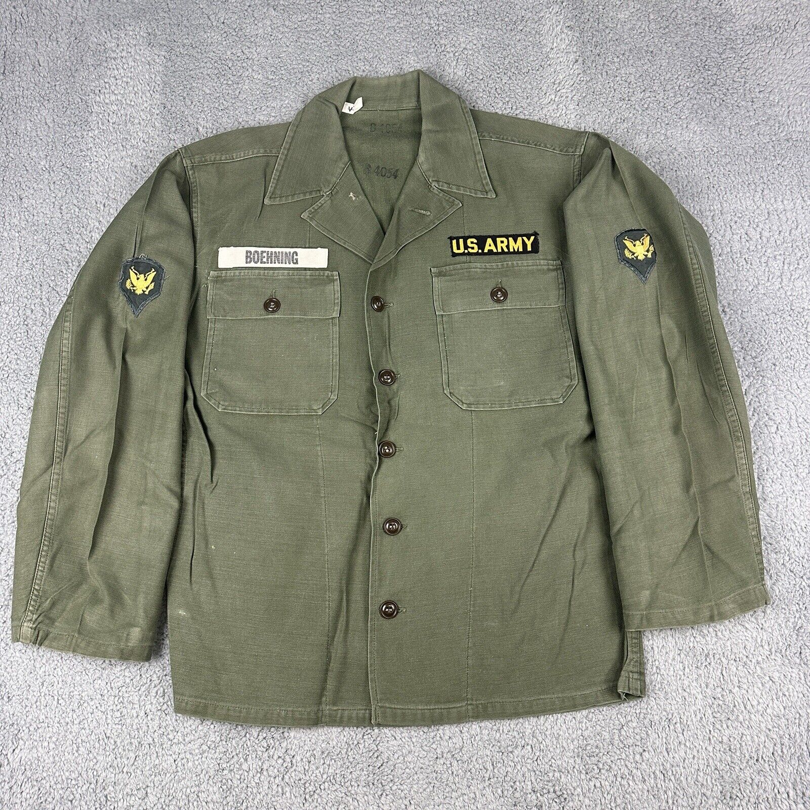Mens Vintage 1950s 1960s US Army Vietnam War Sateen Utility Shirt Patches Green