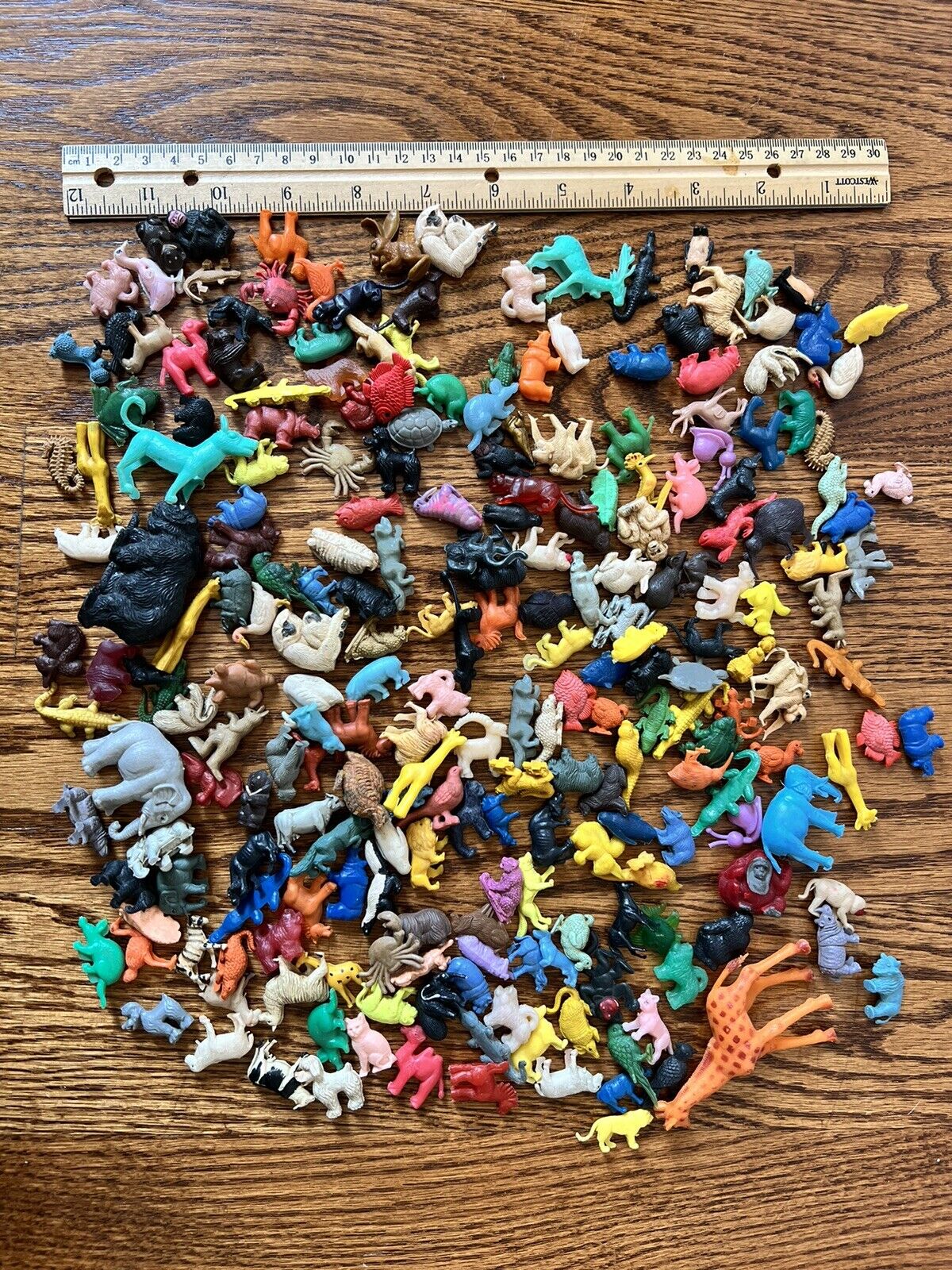 Lot Vintage Tiny Animals CRACKER JACK Prize Plastic Gumball Prize Toys Mini