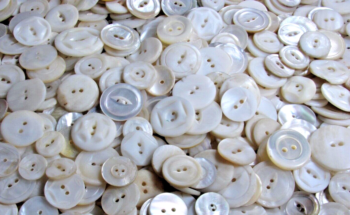 VTG Mother of Pearl buttons 1/2 - 1\