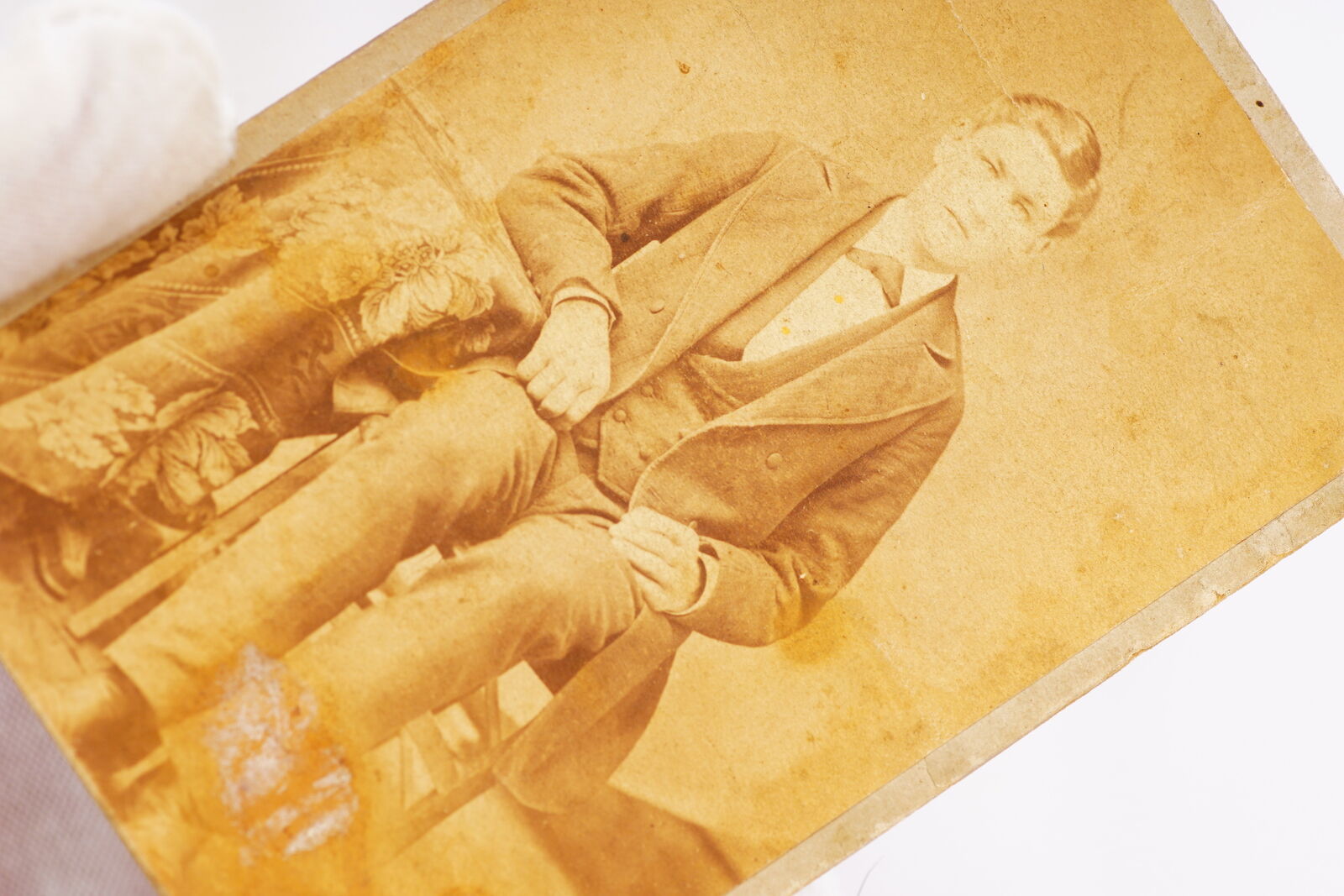 Milton PA WP Wheeland Photographer Young Victorian Man Antique CDV Photo 3x2