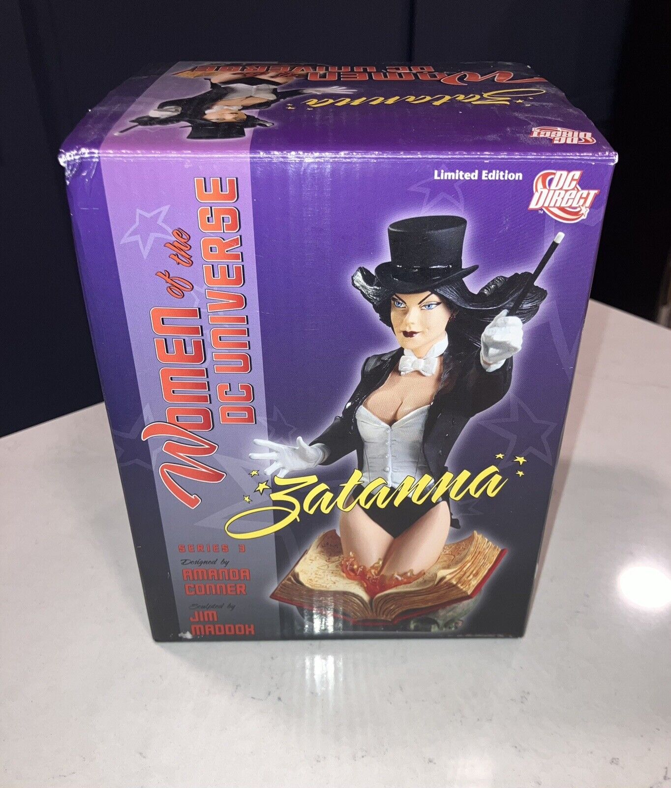 DC Direct Women of the DC Universe Zatanna Bust 1181/2000 by Amanda Connor
