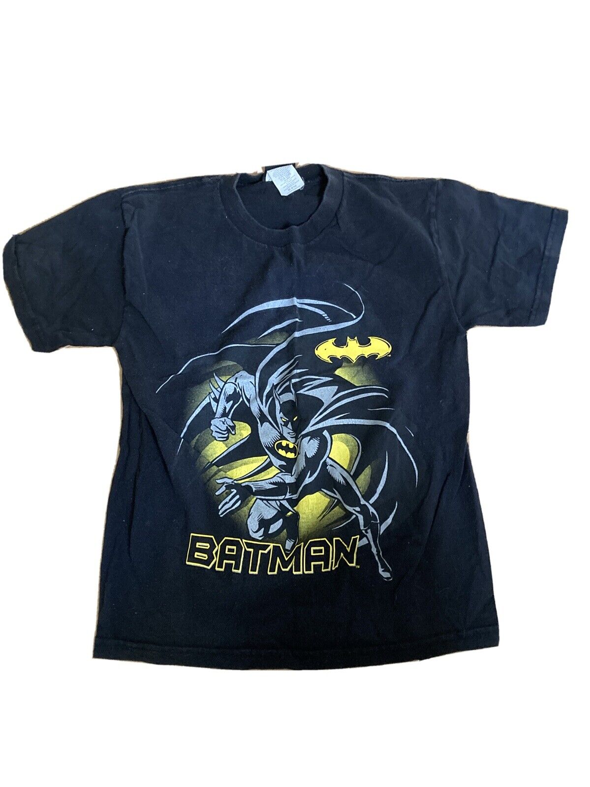 Batman Begins T-Shirt 2005 Black Distressed Bat Symbol Logo Vintage Sz MED 8-10