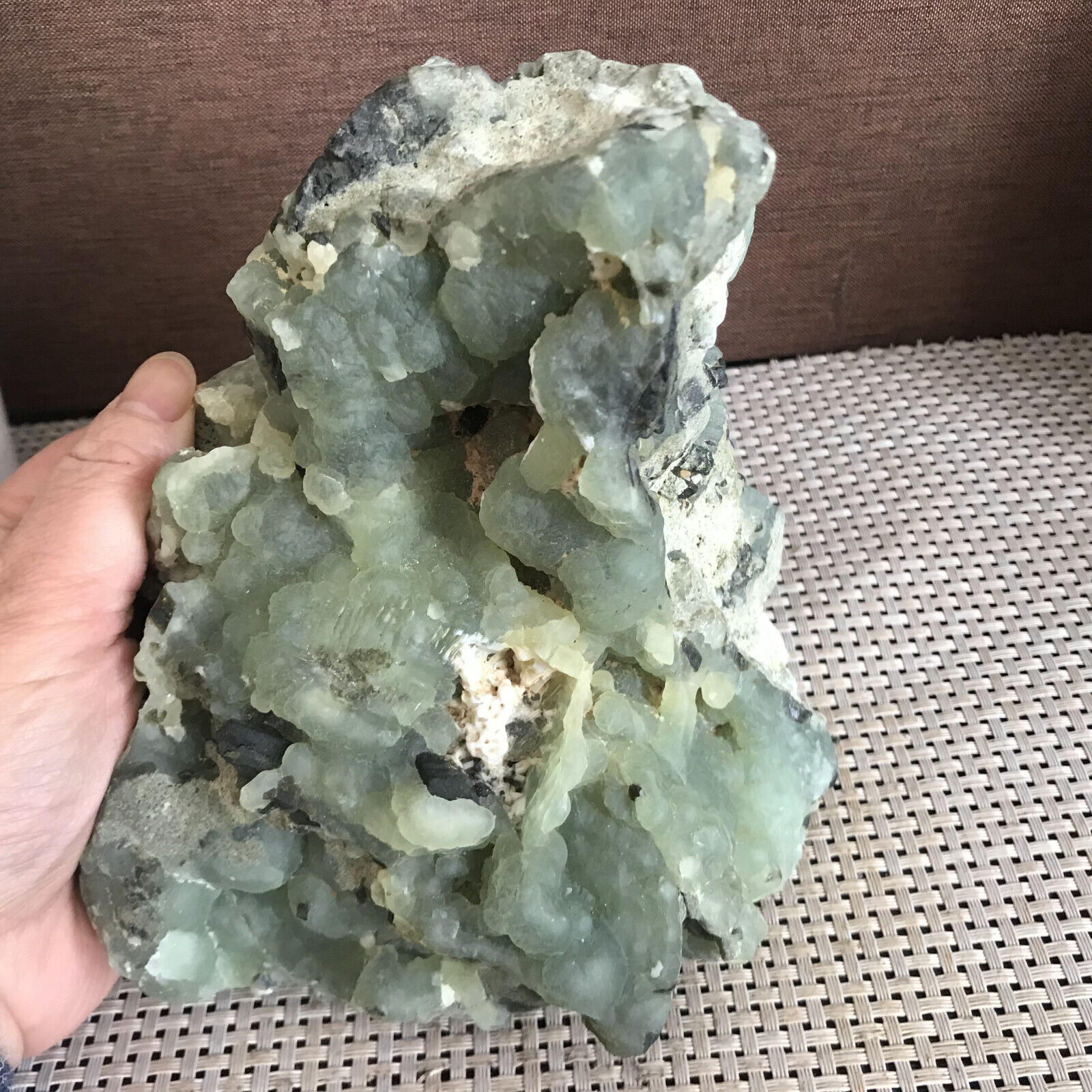 1985g Natural green chalcedony  agate crystal specimen  01