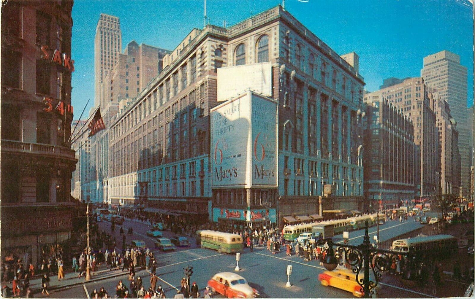 c1950s Herald Square, Macy\'s Department Store, New York Postcard