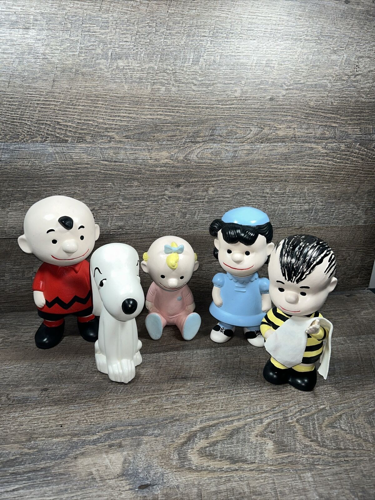 Peanuts Ceramic Figurines Charlie Brown Linus Lucy Baby Sally Snoopy 60-70s ?
