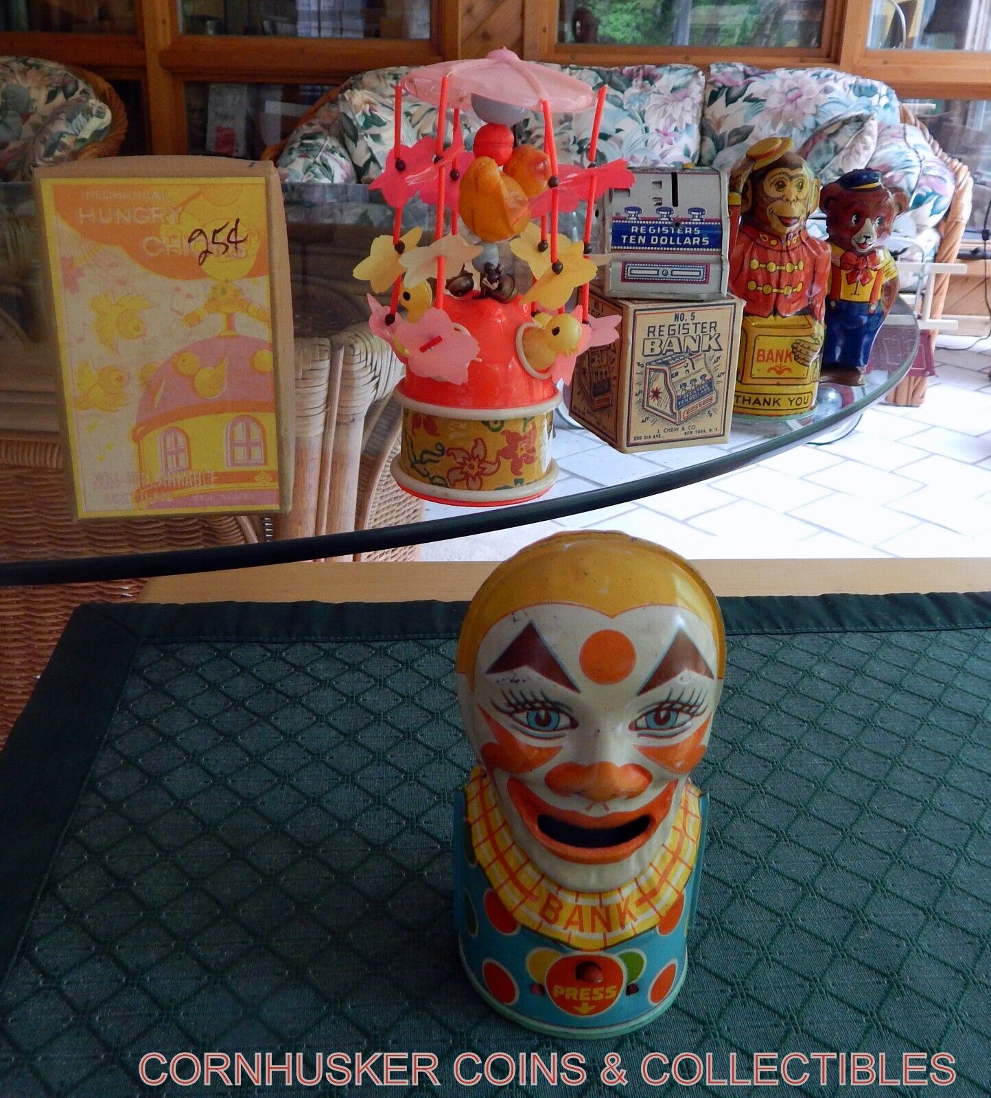 VINTAGE 1950's J CHEIN SCARY TIN CLOWN BANK IN VERY GOOD CONDITION ~ VIDEO