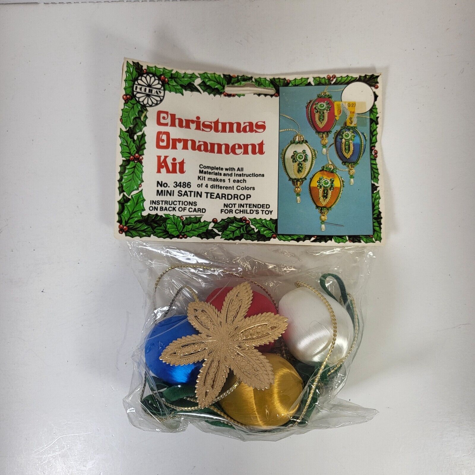 Christmas Ornament Crafting Kit - Mini Satin Teardrops 4ct (NEW OLD STOCK)